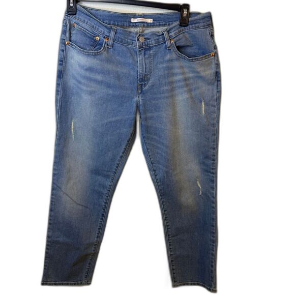 Levi's Women's Jeans Light Wash Denim Boyfriend Fit Stretch Size 31 - Picture 1 of 12